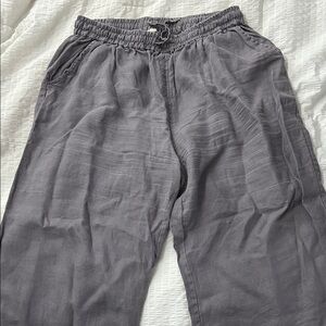 Women's Gray Elastic Waist Linen Capris